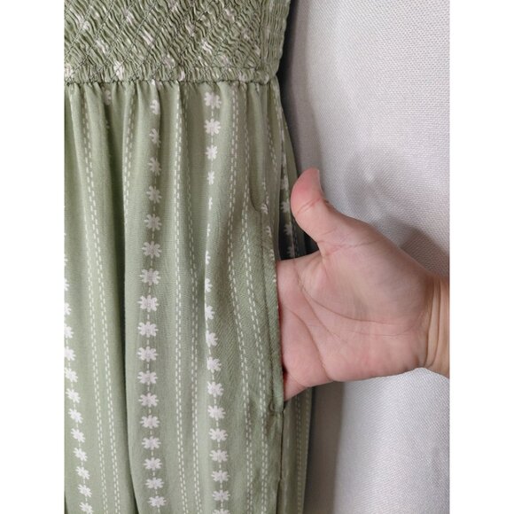 Sincerly Jules Green Strappy Maxi Dress With Floral Print & Smocked Bodice - Picture 5 of 10